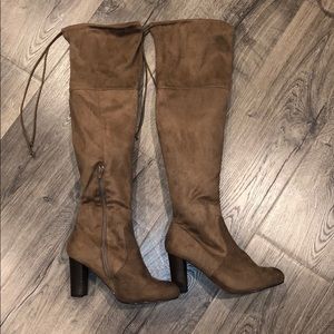high knee heel boots